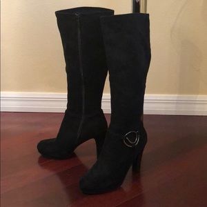 Beautiful High Soft Suede Boots.